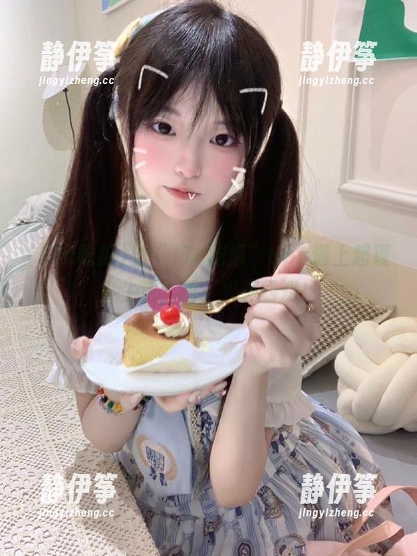 当“17c吃瓜”app遇上超现实生活，唔，火花四溅！