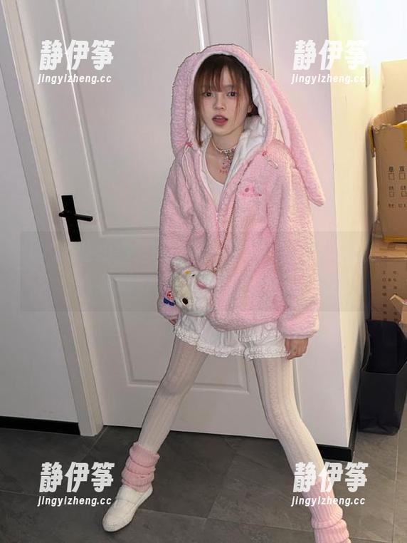 “17c吃瓜”导航：带你走出寻常，瓜吃得别具一格！