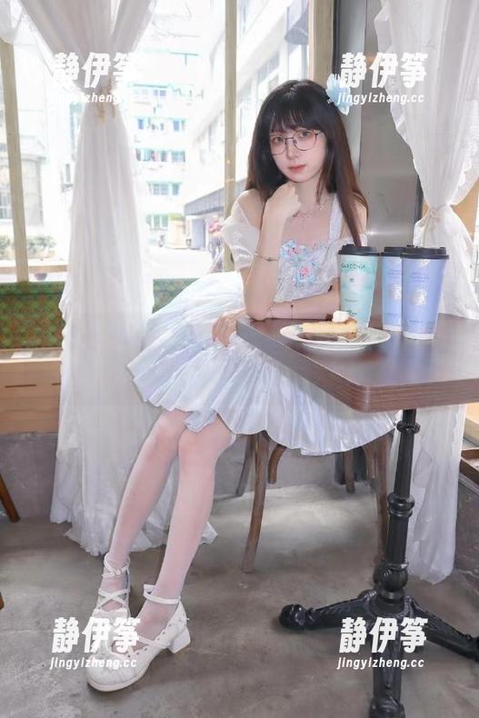 17c吃瓜视频更新！这些黑料就像滚雪球，越滚越大！
