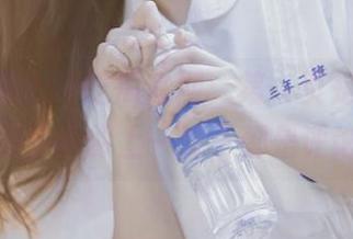 51吃瓜官网：第一页是迷，想看评论却上一辈子都是评论