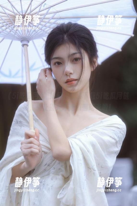 姐妹们，赶紧下载5i吃瓜网链接，别让别人才把瓜都吃光啦！
