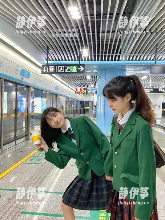 快来911吃瓜免费吃瓜，今日话题透过屏幕飘过来。
