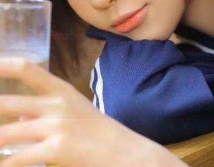 小心！cgw传送门：一戳就中，入坑八卦界的无限循环…