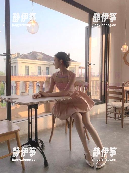 “www吃瓜网.top”网址里有多少看不见的瓜？快来一探究竟吧！