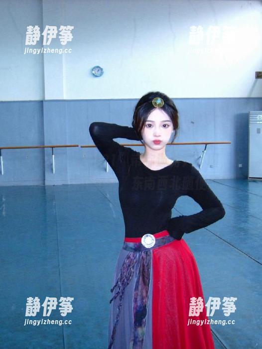 “zztt21”带你遨游八卦圈，吃瓜路上永不迷路，东南西北随便转！