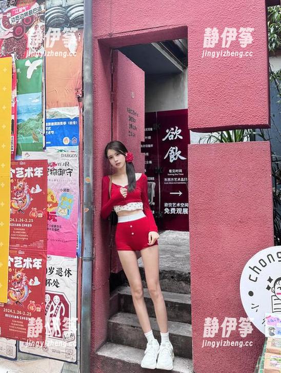 吃瓜网又发新篇，链接到一堆瓜，让我想起那次沙滩上的奇遇，哈哈，脑洞大开中…