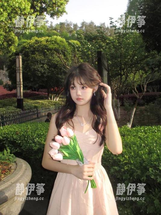 在“吃瓜网”官网观看的时候，我发觉自己也成了免费八卦收集者…