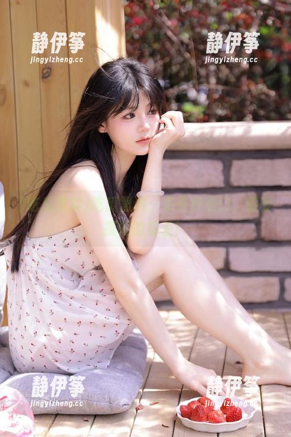 吃瓜黑料：点开传送门，感受撕裂的反差！