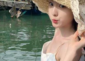 看见登录吾爱吃瓜的选项，我的手都不自觉抖了。