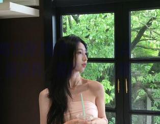 每次“我要吃瓜网”发布校园黑料，我就忍不住刷屏！