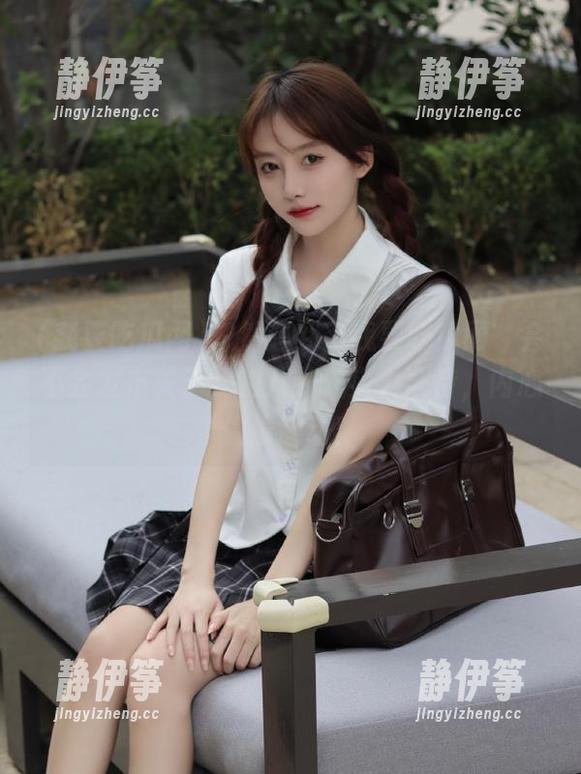 忽然想到“我要吃瓜网”会不会发布关于我的八卦，实力期待，内心偷偷激动！