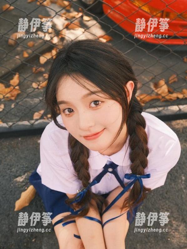 啊，这样的瓜从黑料吃瓜网在线发布出来，我的脑海里突然就浮现出Crazy的画面。