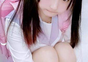 黑料吃瓜网站网页里，肆无忌惮的宵夜时光！