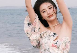 “万里长征黑料正能量在线”-弹幕狂欢，网友们在疯狂排队等瓜开奖中打出“在线”的感受！