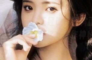 一本正经说“黑料正能量”的新入口，还是这么故作神秘。