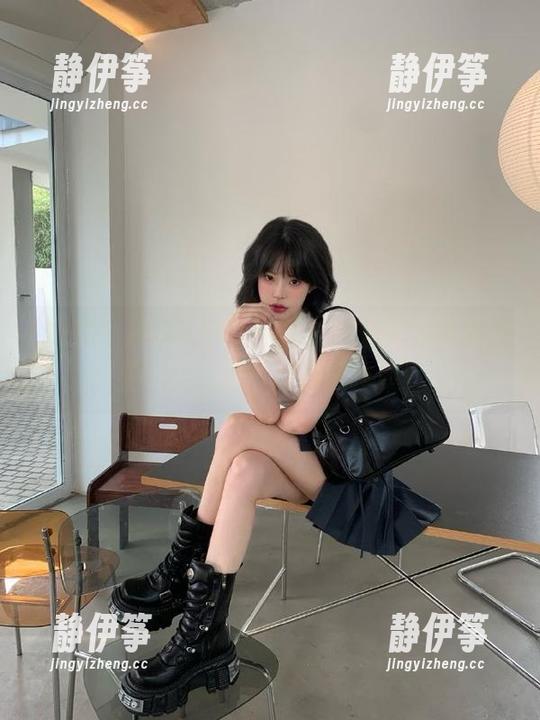 网页上51黑料社的更新，让我棋差一招，内心潜意识炸裂！