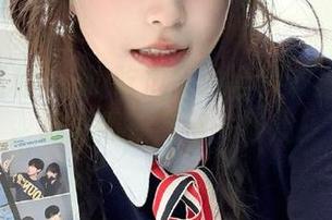 一边吃瓜一边等黑料福利更新，感觉像在期待一场戏！