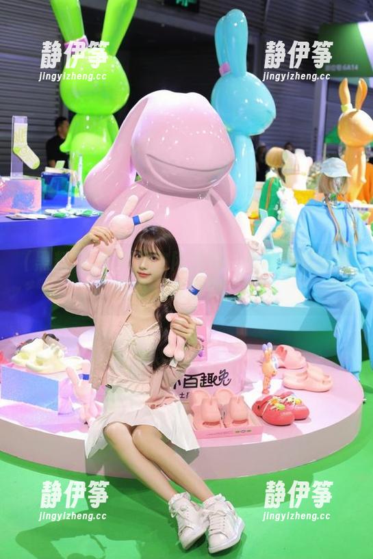 黑料网官网发布：今晚你吃瓜我吃草，谁都别漏！