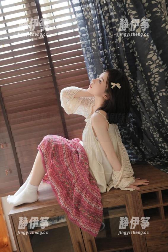 用黑料网站首页刷新闻，忽然觉得生活变得好充实…不是！